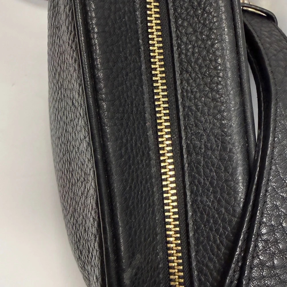 Gucci Black Leather Crossbody Bag with Tassel - Picture 6 of 12
